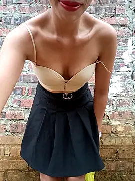 Elena_Mia Adlı Modelin Canlı Sohbet Odası