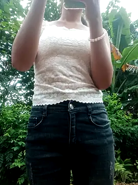 Chatroom en direct de Elena_Mia