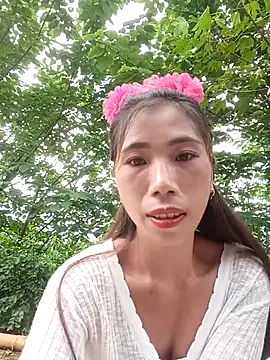 ห้องแชทสดของ Elena_Mia