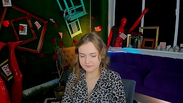 LissaTelor's Live Chat Room