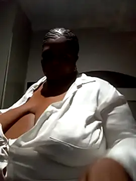 SweetLatoyaxx 실시간 채팅방