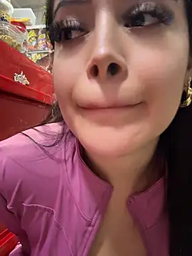 Sara_fun's Live Chat Room