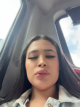 חדר צ'אט בשידור חי של Sara_fun