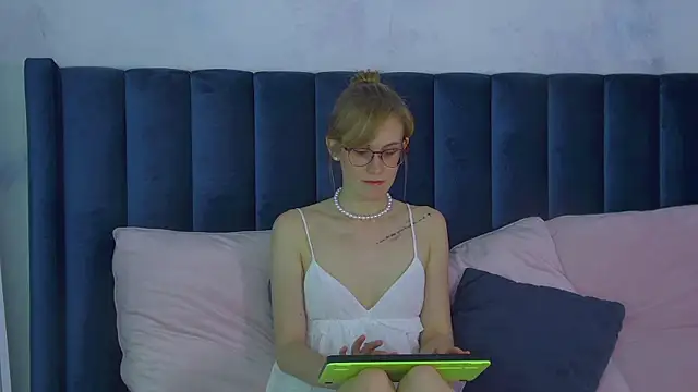 Chat soba uživo modela GraceHudsons