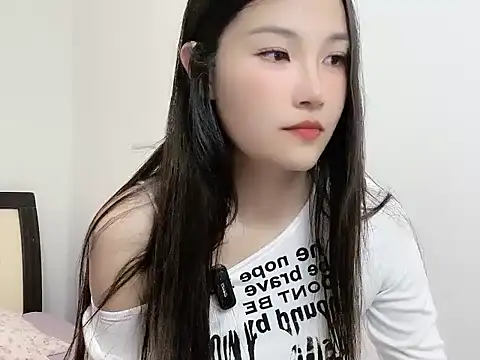 M-weiwei লাইভ চ্যাট রুম