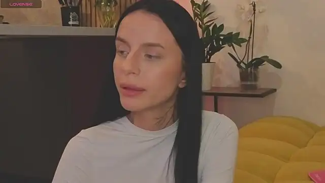 חדר צ'אט בשידור חי של ceserisu