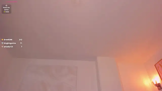 Chat soba uživo modela MiaSilvaX