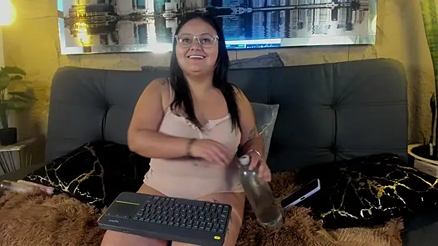 Luna__Cortez Cameră chat live