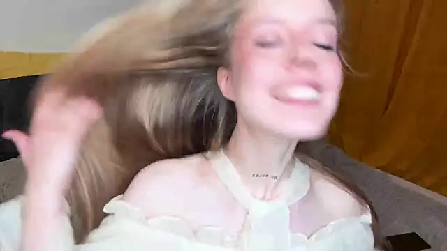 Catrinee – live chatrum