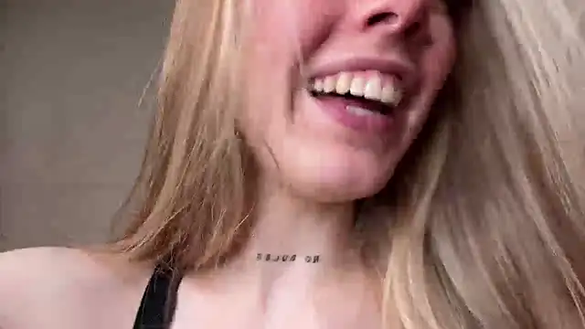 Catrinee Live Chatraum
