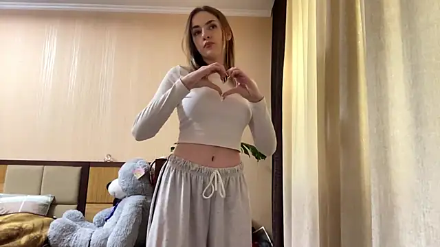 selianderol Adlı Modelin Canlı Sohbet Odası