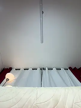 Lila-pinkkyn Live chat-huone