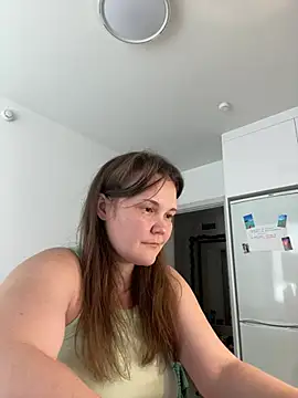 Nodarell Adlı Modelin Canlı Sohbet Odası