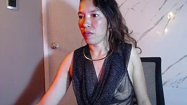liz_merchan live-chat rom