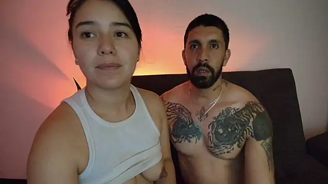 Chat ao vivo de Alyssa_and_DAngelo