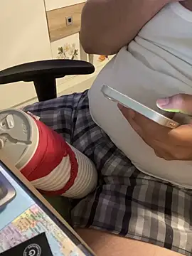 عرض كام Bello268715 الجنسي المباشر