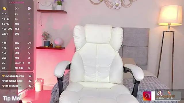 Sala de chat en directo de Ary_lovely18