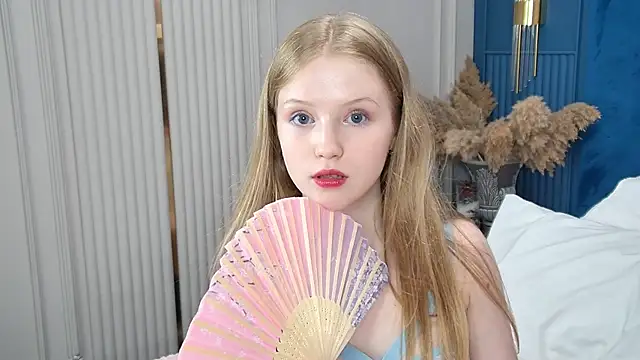 عرض كام LilianHowards الجنسي المباشر