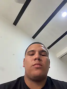 חדר צ'אט בשידור חי של Patricio_02