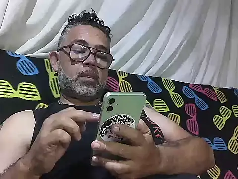 Živá chatovací místnost CarlossexVen