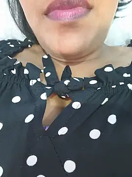 Chat soba uživo modela Missdiwani