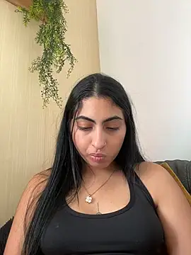 Lily_Rush's Live Chat Room