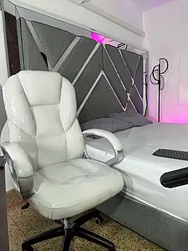 DaniaMiller_ Cameră chat live