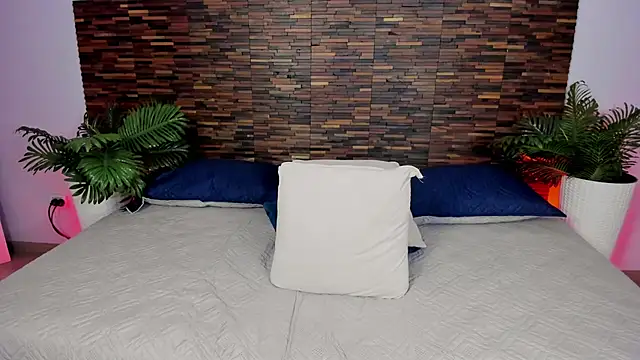 غرفة دردشة valkiriia__ المباشرة