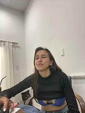 חדר צ'אט בשידור חי של pili6263