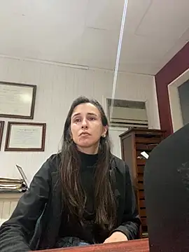 חדר צ'אט בשידור חי של pili6263