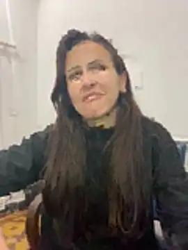 pili6263's Live Chat Room
