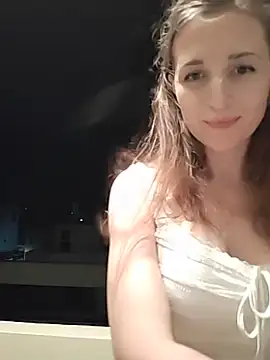 irresistibelle's Live Chat Room