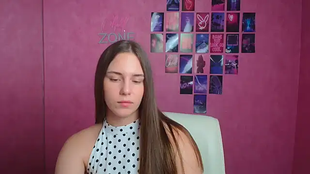 Kyara_ra Live Chatraum