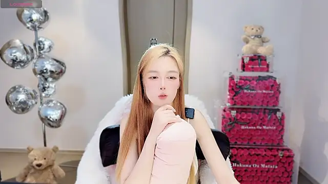 Chat soba uživo modela Aeseee-