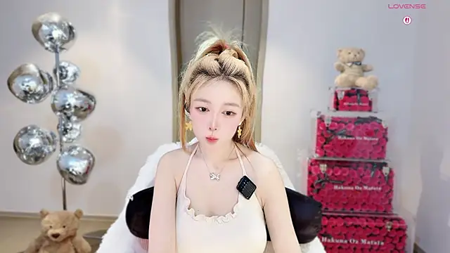 Aeseee- Live Chatraum