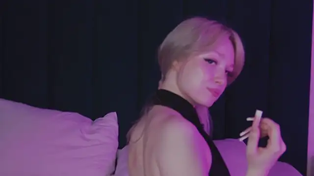 Pokój czatu na żywo – Shy_Barbie