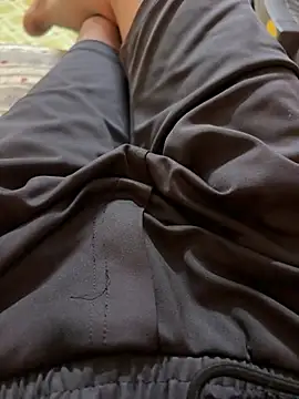 SkinnyGuy23 – live sex-cam-show