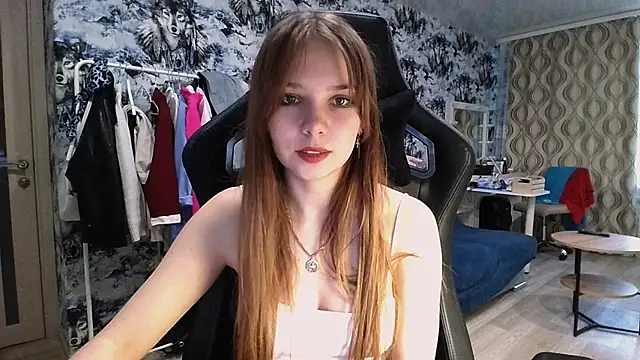 Princess_Mira – live chatrum