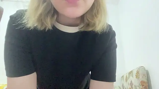 Jessiebest Adlı Modelin Canlı Sohbet Odası