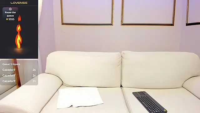 MiaLiore_ – live chatrum