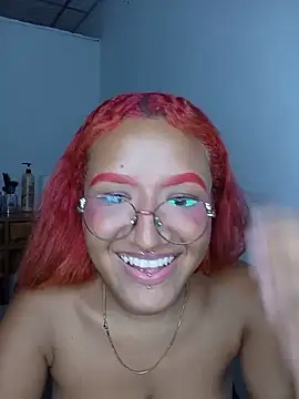 Sala de chat en directo de Lucero_777