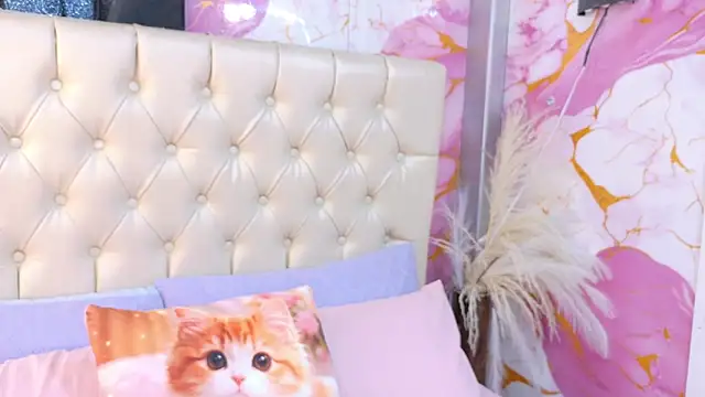 ห้องแชทสดของ angeline_scot