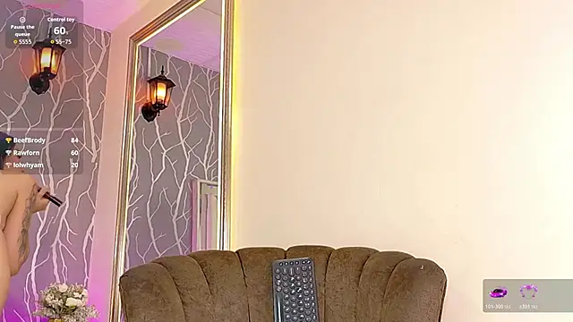 Chat ao vivo de Charlotte_rivers1