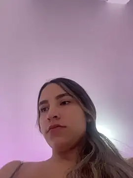Chat soba uživo modela JUANITA07