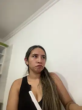 JUANITA07 – live chatrum