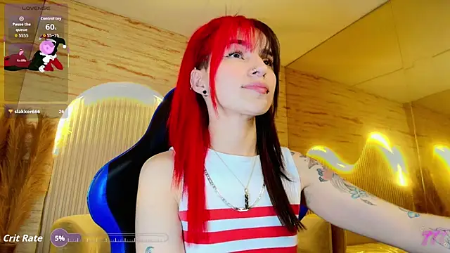 Moon_Red_r Live Chatraum