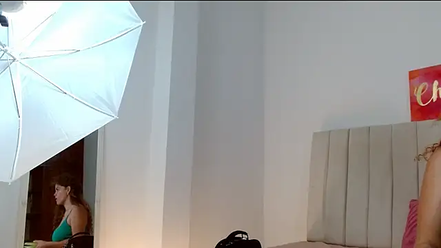 Živá chatovací místnost mia__sweett
