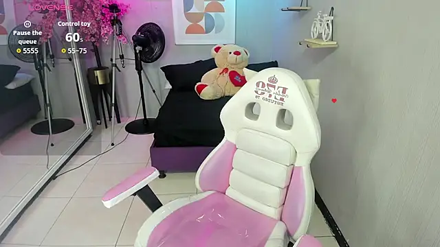 ห้องแชทสดของ Sofi_monroeee