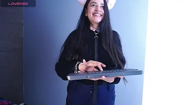 חדר צ'אט בשידור חי של salamandracl202