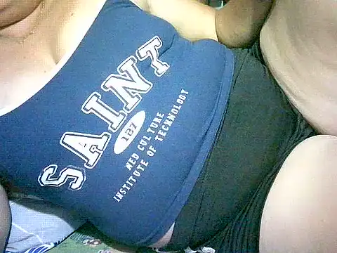 asian_beMhine1 Adlı Modelin Canlı Sohbet Odası